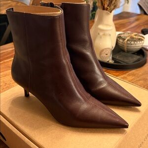 Dune London Offer Pointed Toe kitten heel boot size 39.